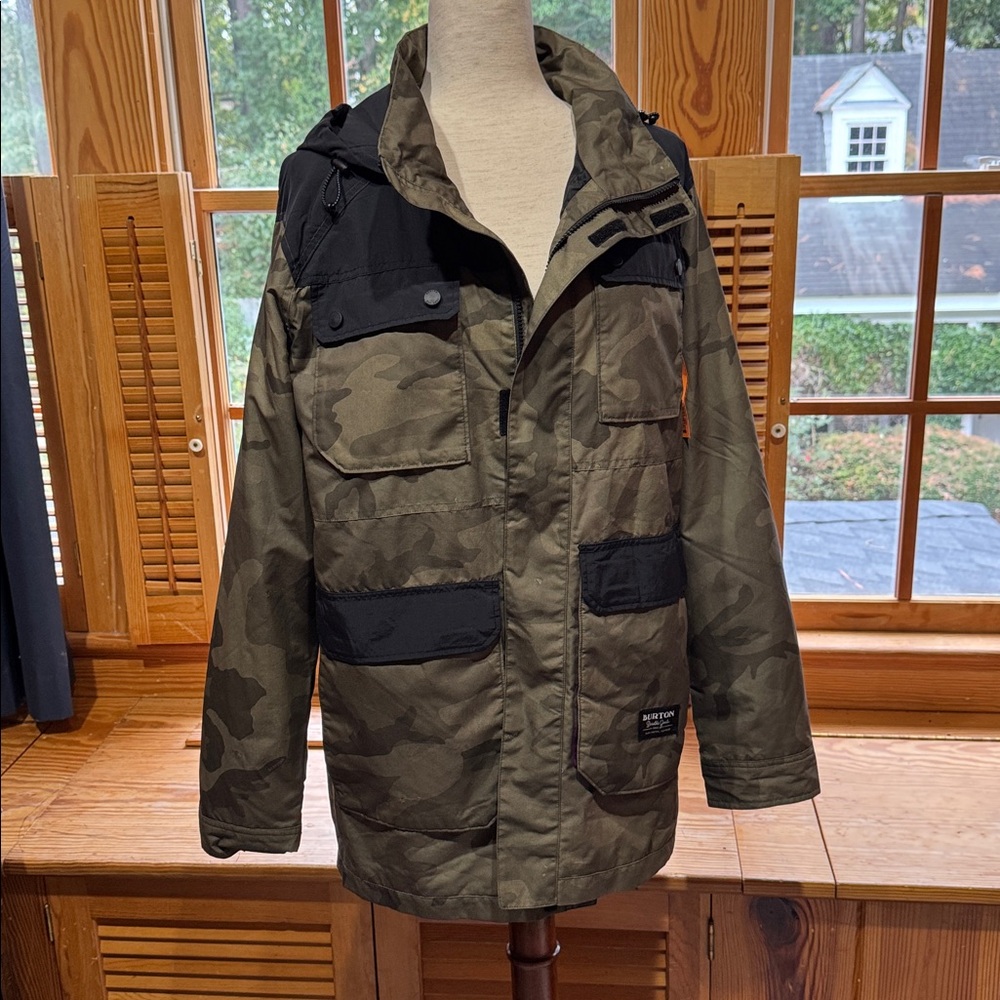 Burton Men's Camouflage Field Jacket with Black Accents